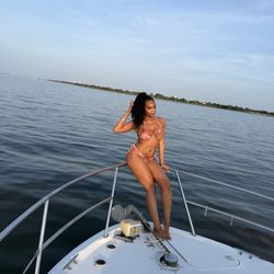 Lake Pontchartrain Pleasure Cruises - POSE!
