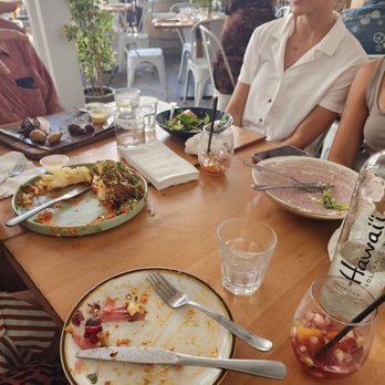 Brava Garden Eatery - Wine Bars Near Me - Pleasanton, California