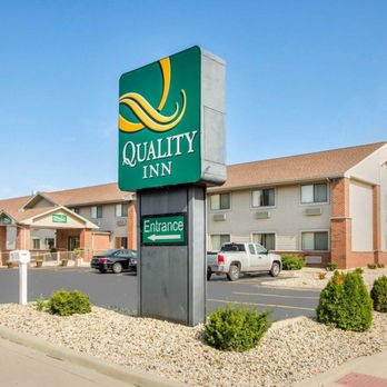 Quality Inn Ottawa Near Starved Rock State Park - Hotels Near Me - Ottawa, Illinois