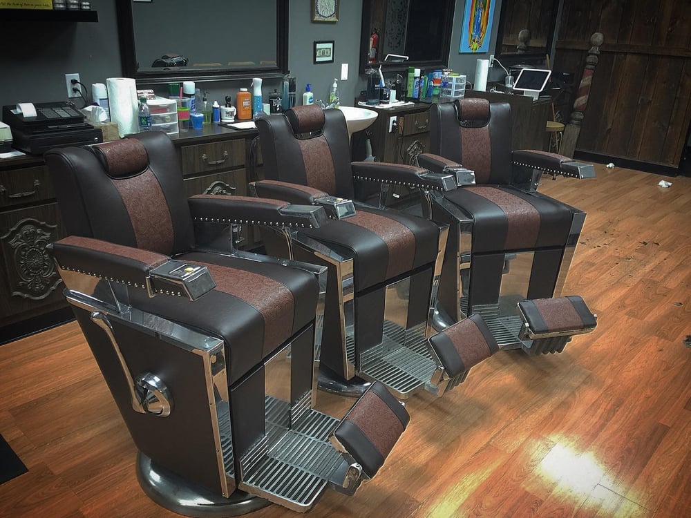 Gentile Upholstery and Restoration - upholstery in Wickliffe, OH