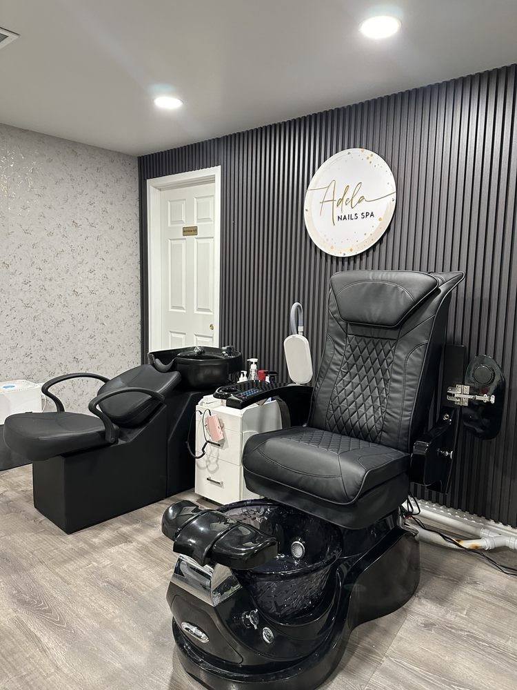 Adela Nails Spa Logo