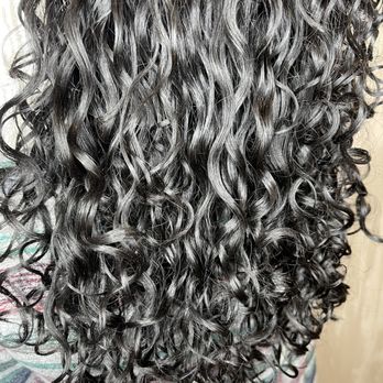 Curls on 5th - After haircut and styling - back closeup - Hair Salons Near Me - New York, New York Curls on 5th - After haircut and styling - back closeup - Hair Salons Near Me - New York, New York