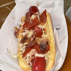 Captain Dogs Chili Dogs - Pizza Dog with bacon & pepperoni