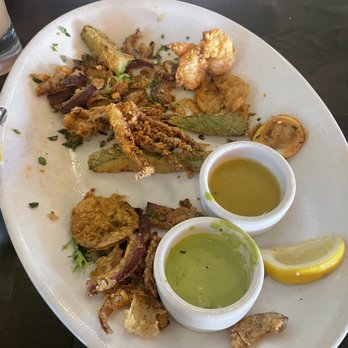Cha Cha's Latin Kitchen - Crispy Shrimp & Calamari - Bars Near Me - Brea, California
