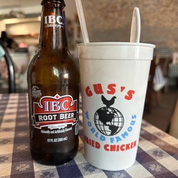 Gus's World Famous Fried Chicken - Root beer float - Chicken Shop Near Me - Dallas, Texas