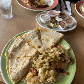 State Street Grill - Breakfast Quesadilla & Best of Both Worlds - Diners Near Me - Bloomfield, New Jersey