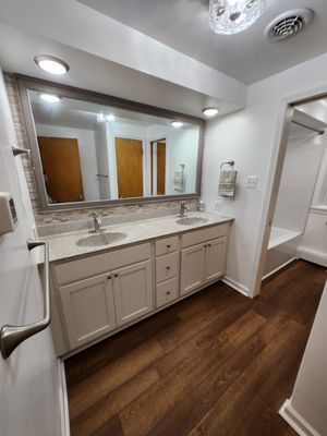 Quality Trades Construction Logo