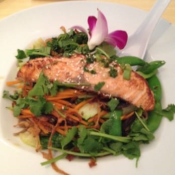 Restaurant BT - Pink salmon soba - French Near Me - Tampa, Florida