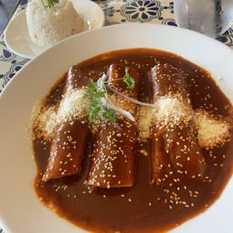 Tres Moles Enchiladas