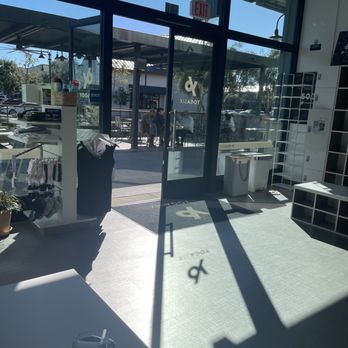 YogaSix Porter Ranch - Yoga Near Me - Porter Ranch, California YogaSix Porter Ranch - Yoga Near Me - Porter Ranch, California