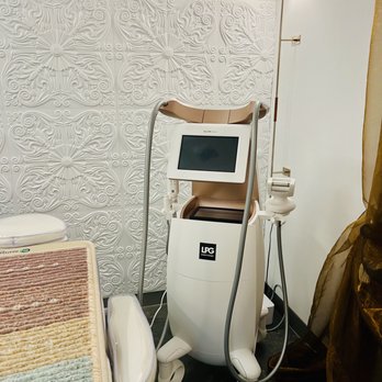 La Riush Aesthetic - Aestheticians Near Me - Beverly Hills, California La Riush Aesthetic - Aestheticians Near Me - Beverly Hills, California