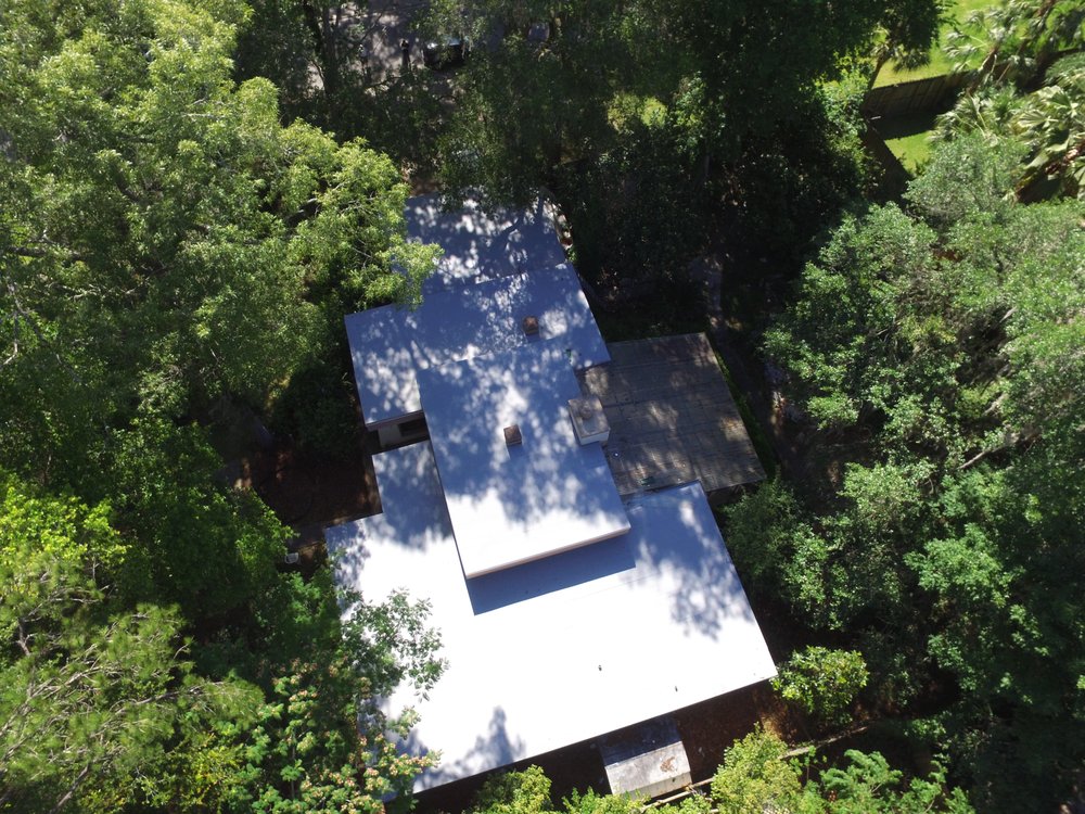 Slide of TMT Roofing