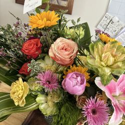 Burrell's Florist - Just a closer picture of the flowers I had delivered.
