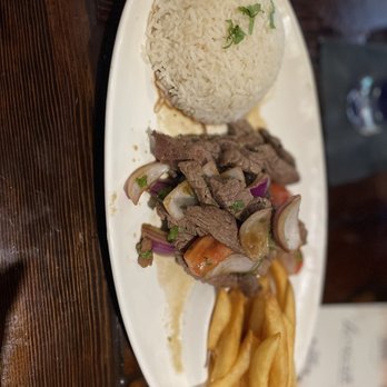 Limeña Pisco Bar & Restaurant - Lomo Saltado - Peruvian Near Me - New York, New York Limeña Pisco Bar & Restaurant - Lomo Saltado - Peruvian Near Me - New York, New York