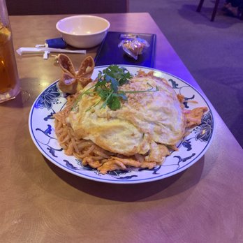 Soaring Dragon - Chicken Pad Thai - Chinese Near Me - Kerrville, Texas Soaring Dragon - Chicken Pad Thai - Chinese Near Me - Kerrville, Texas