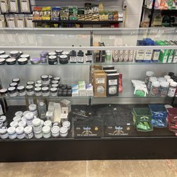 Bud-ee's Smoke & Vape Shop - CBD