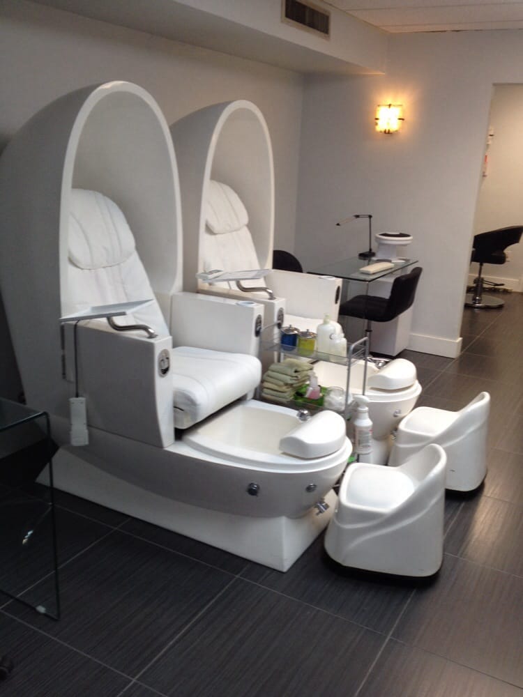 VELOUR MEDSPA Updated August 2024 10 Photos 145 Madeira Ave