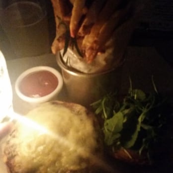Alfie's - New American Near Me - New York, New York