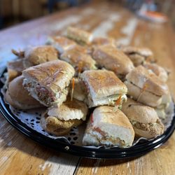 Sammys Grill - Part trays for tailgates, parities and Mardi Gras  balls.  Poboys, tenders, egg rolls.