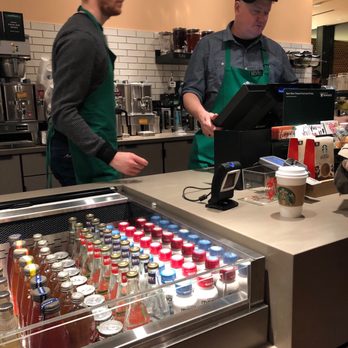 Starbucks - Coffee & Tea Near Me - Chicago, Illinois