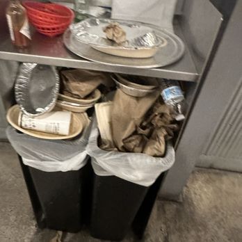 Chipotle Mexican Grill - Garbage can - Mexican Near Me - Harrisonburg, Virginia