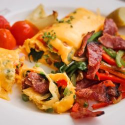 Salt & The Cellar By Akira Back - Breakfast omlet with turkey bacon (gluten-free)