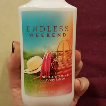 Bath & Body Works - Lotion smells better when it's FREE! - Cosmetics & Beauty Supply Near Me - Chicago Ridge, Illinois Bath & Body Works - Lotion smells better when it's FREE! - Cosmetics & Beauty Supply Near Me - Chicago Ridge, Illinois