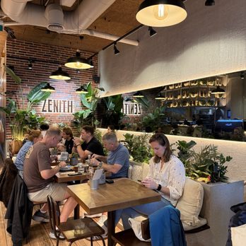 Zenith - Brunch & Cocktails - Breakfast & Brunch Near Me - Porto, 13 Zenith - Brunch & Cocktails - Breakfast & Brunch Near Me - Porto, 13