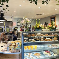 Larchmont Bungalow Cafe