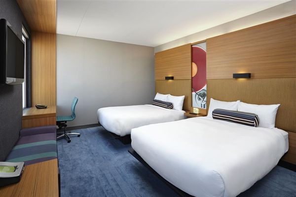 Aloft Vaughan Mills by null