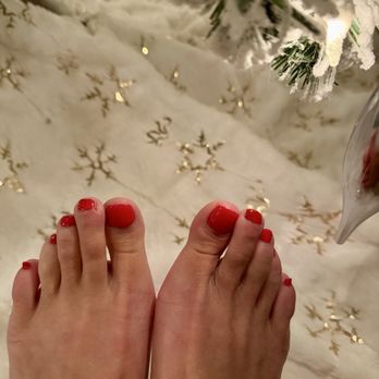 Tip & Toe Salon - Gel pedicure - Nail Salons Near Me - Burlingame, California
