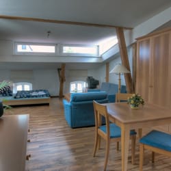Hof Idyll Apartments