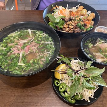 Pho Now - Pho w/ filet mignon & brisket Vermicelli (Bun) w/ Grilled pork, shrimps & egg roll - Vietnamese Near Me - San Jose, California Pho Now - Pho w/ filet mignon & brisket Vermicelli (Bun) w/ Grilled pork, shrimps & egg roll - Vietnamese Near Me - San Jose, California
