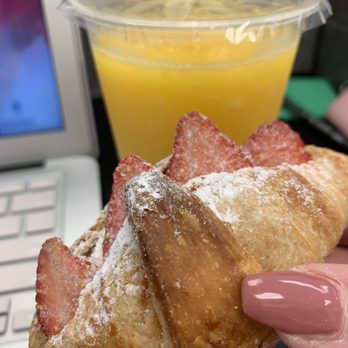 Tous Les Jours - Peach mango smoothie and mini fruit croissant. - Bakeries Near Me - Allston, Massachusetts Tous Les Jours - Peach mango smoothie and mini fruit croissant. - Bakeries Near Me - Allston, Massachusetts