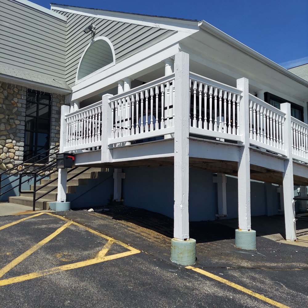 THE DRAUGHT HOUSE BAR & GRILL 40 Photos & 63 Reviews 42 W Boylston