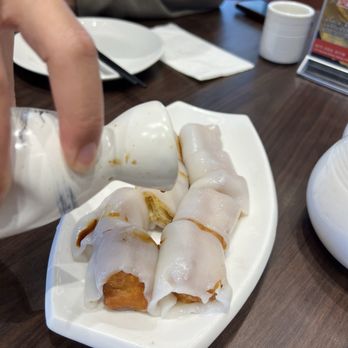 Ming Seafood Restaurant - Steamed Rice Flour Rolls with Crispy Fried Dough - Seafood Near Me - Quincy, Massachusetts Ming Seafood Restaurant - Steamed Rice Flour Rolls with Crispy Fried Dough - Seafood Near Me - Quincy, Massachusetts