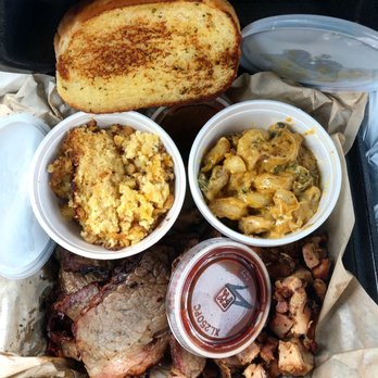 Shigs In Pit - Brisket, chopped chicken, corn bread, Mac n cheese, garlic bread, and hot barbecue sauce to go - Barbeque Near Me - Fort Wayne, Indiana
