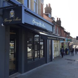George Moss Jewellers - Front of Store