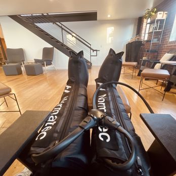 Upswell Studio - Yoga Near Me - Denver, Colorado