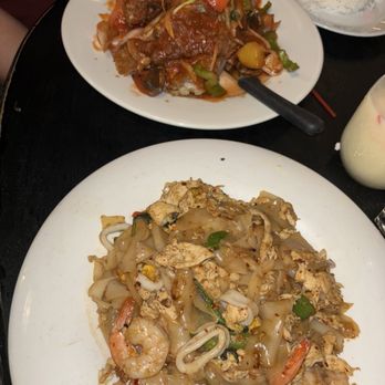 Sea Thai - Basil Duck, Drunk Man's Noodles - Thai Near Me - Brooklyn, New York Sea Thai - Basil Duck, Drunk Man's Noodles - Thai Near Me - Brooklyn, New York