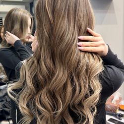 Xinyu Hair Salon - Balayage   Women's haircut. Blowout.