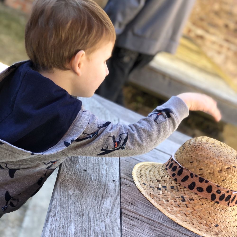 Savannah Children's Museum - Sun hat and gardening - Children's Museums Near Me - Savannah, Georgia Savannah Children's Museum - Sun hat and gardening - Children's Museums Near Me - Savannah, Georgia