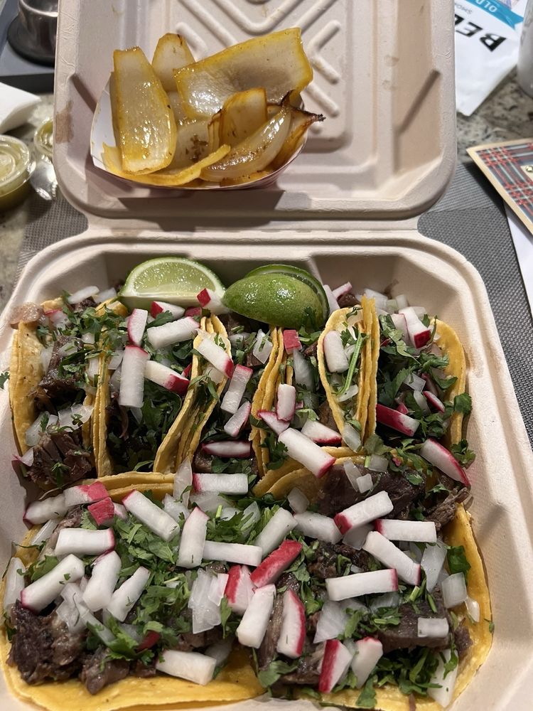 La Poblanita Taco Truck
