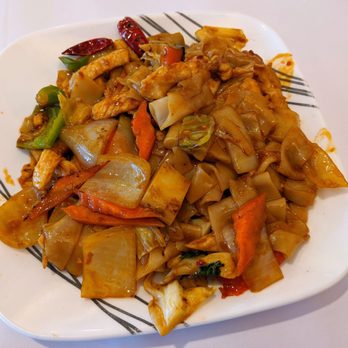 Sweet Mango - Chicken Pad-Kee-Mao - Burmese Near Me - San Jose, California Sweet Mango - Chicken Pad-Kee-Mao - Burmese Near Me - San Jose, California