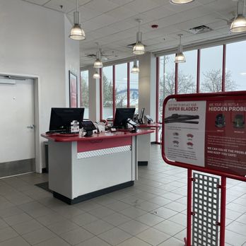Discount Tire - Interior of Discount Tire - Tires Near Me - Holladay, Utah