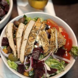 Luxe Bar & Grill