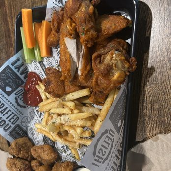 Twisted Pin - Our food - Bowling Near Me - Plainfield, Illinois