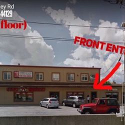 Bre's Remedies - Parking and entrances available in the front and back as well.