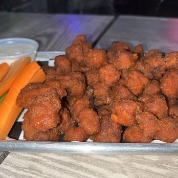 Flashbackz Lounge & Grill - Buffalo Cauliflower wings - Lounges Near Me - Whittier, California