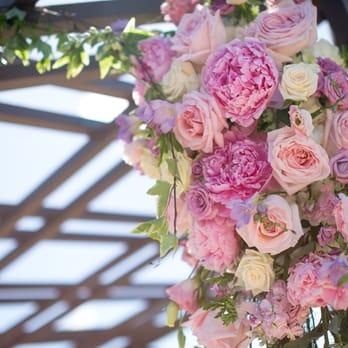 Floral Design Studio - Florists Near Me - Fremont, California